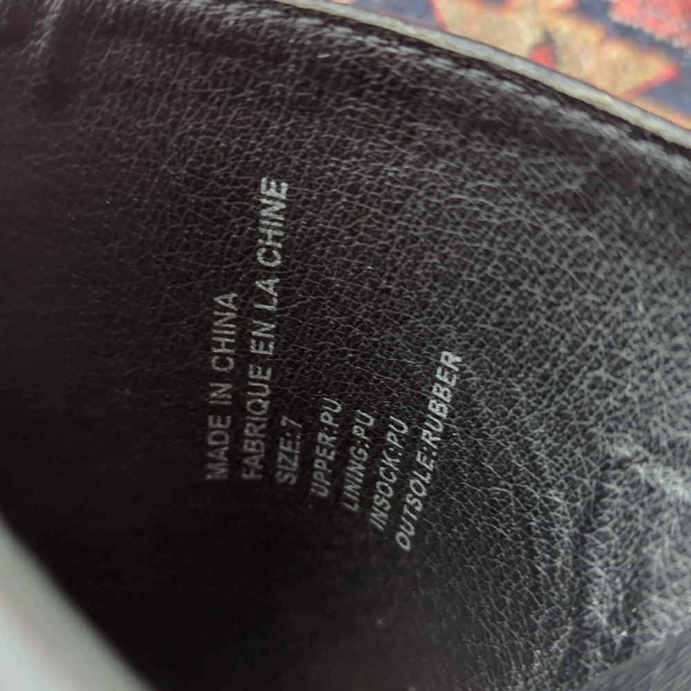 Urban Outfitters Black Open-Toe Mules - Picture 8 of 16